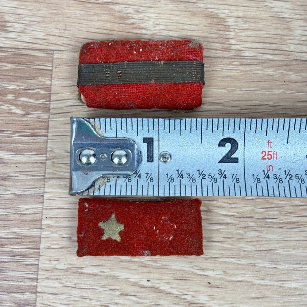 Vintage US Army Enlisted Rank Shoulder Tabs Red Felt Pair WWII 1.5 Inch - Picture 2 of 4